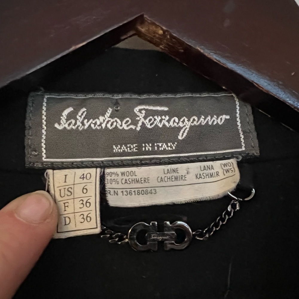 Salvatore Ferragamo Black Long Wool Coat Liner - Picture 4 of 11